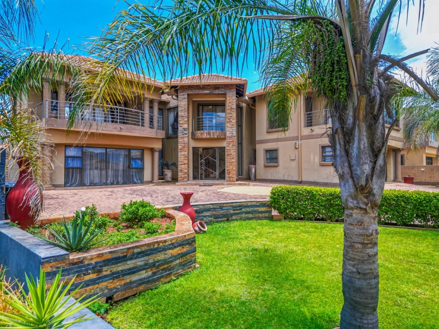 4 Bedroom Property for Sale in Xanadu North West